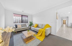 5 Pepita Crescent, Manor Lakes, Vic 3024