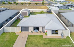 35 Thornton Street, Emerald, Qld 4720