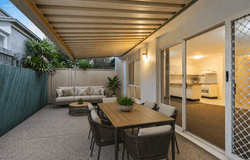 2/155 Pine Street, Wynnum, Qld 4178