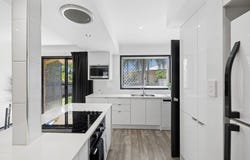 146/31 Usher Avenue, Labrador, Qld 4215