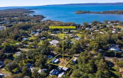165-167 High Central Road, Macleay Island, Qld 4184