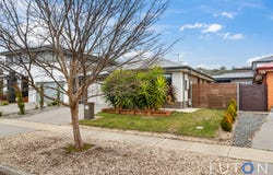27 Hyslop Crescent, Casey, ACT 2913