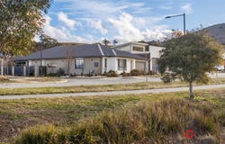 33 Marjorie Matthews Street, Taylor, ACT 2913