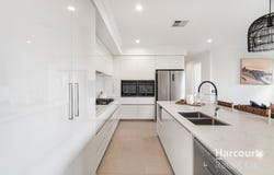 16 Bobbie Street, Wollert, Vic 3750