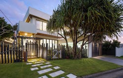 21 Boongala Road, Broadbeach Waters, Qld 4218