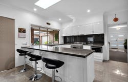 38 Sundew Crescent, Pakenham, Vic 3810