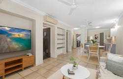 2006/40-42 Clifton Road, Clifton Beach, Qld 4879