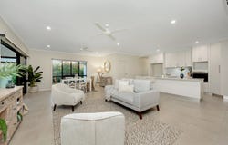 15 Friday Avenue, Burdell, Qld 4818