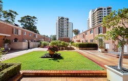 24/12 Wingfield Avenue, Crawley, WA 6009