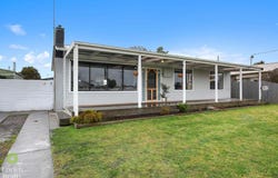 37 Newark Avenue, Newborough, Vic 3825