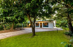 13-15 Murchison Street, Whitfield, Qld 4870