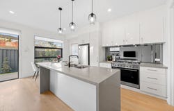 20 Ridge Avenue, Hampton East, Vic 3188