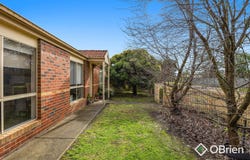 2/25 Potts Road, Langwarrin, Vic 3910