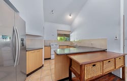 1/25 Manooka Drive, Cannonvale, Qld 4802