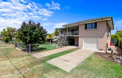 8 Leith Street, Pialba, Qld 4655