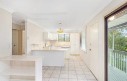 1032 The Entrance Road, Forresters Beach, NSW 2260