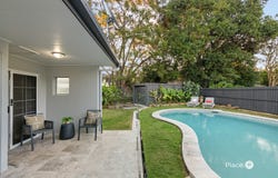 24 Lorna Street, Graceville, Qld 4075