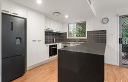 2/62 Plucks Road, Arana Hills, Qld 4054