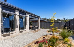 25 St Martins Place, Mount Clear, Vic 3350