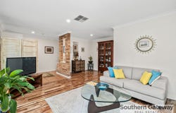 11 Hume Court, Parmelia, WA 6167