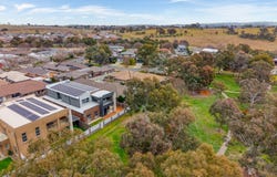 102 Gwen Meredith Loop, Franklin, ACT 2913