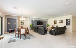 17 CLEVELAND PL, Stretton, Qld 4116