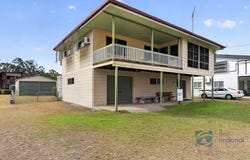 25 Walkers Point Esplanade, Woodgate, Qld 4660