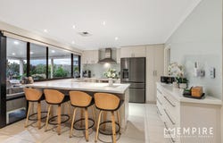 42 Leschenault Boulevard, Lake Coogee, WA 6166
