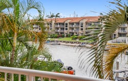 7/20 Canal Avenue, Runaway Bay, Qld 4216