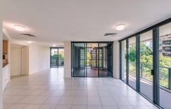 14/8 Goodwin Street, Kangaroo Point, Qld 4169