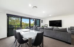 20/2 Ridgeline Way, Highland Park, Qld 4211