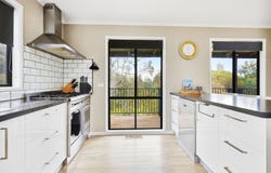 16-18 Twenty Fifth Street, Paradise Beach, Vic 3851