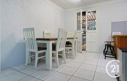 15 Chamberlain Street, Sadliers Crossing, Qld 4305