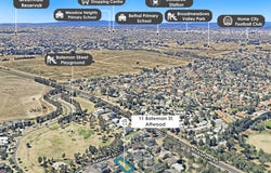 11 Bateman Street, Attwood, Vic 3049