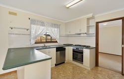 8 Nayler Crescent, Warrnambool, Vic 3280