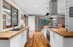 27 Paperbark Drive, Mount Martha, Vic 3934