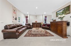 220 Paterson Drive, Lynbrook, Vic 3975