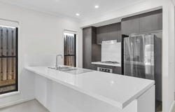 33 Venus St, Narangba, Qld 4504