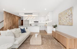 2/41 Pembroke Street, Surrey Hills, Vic 3127