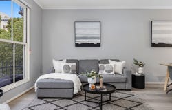 1/2 Moore Street, Southbank, Vic 3006
