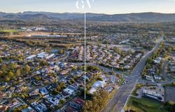 18 Merrilaine Crescent, Merrimac, Qld 4226