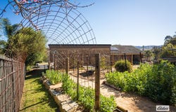 28 Minyama Parade, Bega, NSW 2550