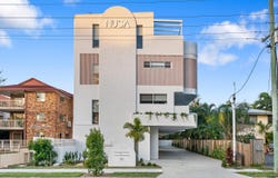 2/135 Golden Four Drive, Bilinga, Qld 4225