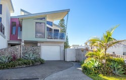 1/6 Ocean Drive, Wallabi Point, NSW 2430