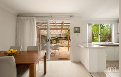 11/18 St Johns Wood Boulevard, Mount Claremont, WA 6010