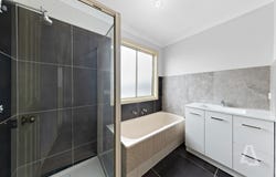 25 Grist Street, St Albans, Vic 3021