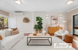 19 Warburton Close, Macquarie Hills, NSW 2285