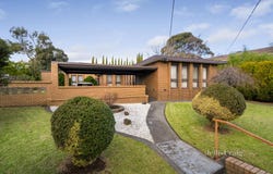 2 Belvedere Avenue, Wheelers Hill, Vic 3150