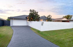 64 St Kevins Avenue, Benowa, Qld 4217