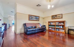 103 Dunfermline Ave, Greenvale, Vic 3059